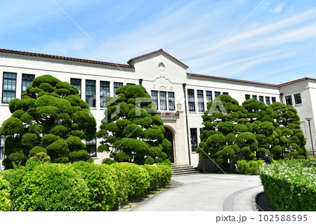 関西学院大学　文学部 102588595