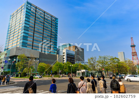 北海道 札幌市の都市風景 大通公園の近くにある大通ビッセ 北海道 札幌市の都市風景 大通公園の近くにある大通ビッセ 102602759