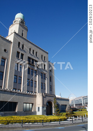 【神奈川の都市風景】横浜みなとみらい周辺の風景（横浜税関） 102610213