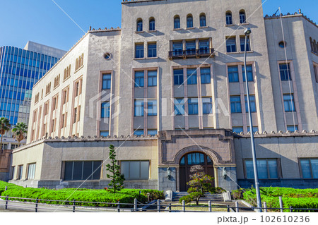 【神奈川の都市風景】横浜みなとみらい周辺の風景（横浜税関） 102610236
