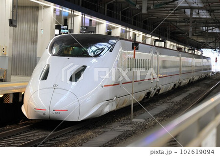 【JR九州】800系「つばめ」（九州新幹線：博多駅） 102619094