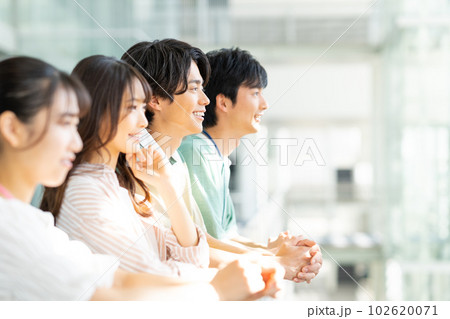 大学生 大学生 102620071