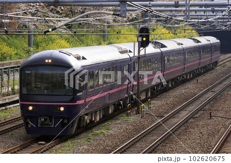 中央線を行く臨時快速お座敷桃源郷パノラマ号（485系お座敷列車：華） 102620675