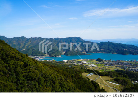 熊本県天草の倉岳神社から眺めた絶景、海と御所浦島 熊本県天草の倉岳神社から眺めた絶景、海と御所浦島 102622207