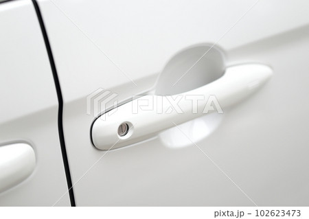 自動車のドアノブ 102623473