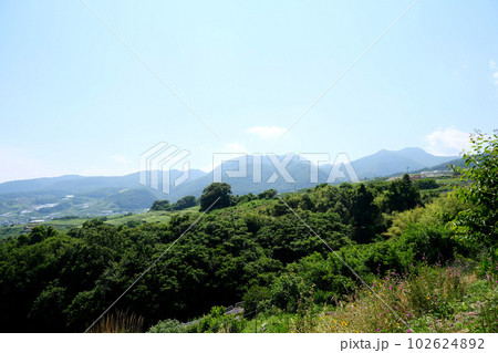 山梨県_名前のない展望台からの風景5 102624892