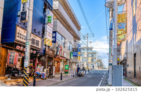 横浜市保土ケ谷の都市風景 天王町駅 横浜市保土ケ谷の都市風景 天王町駅 102625815