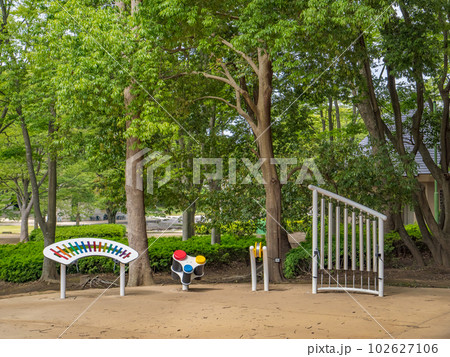 松戸市　21世紀の森と広場の遊具「あそびのすみか」【楽器遊具】 102627106