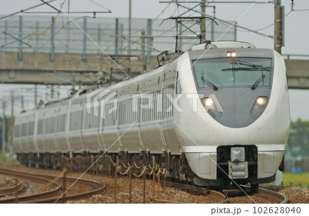 北陸本線　加賀笠間ー美川　JR西日本　683系　T21+T32+R11編成（金沢）　サンダーバード 102628040