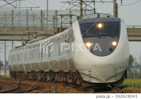 北陸本線 加賀笠間ー美川 JR西日本 681系 T07+W12編成(金沢) サンダーバード 北陸本線 加賀笠間ー美川 JR西日本 681系 T07+W12編成(金沢) サンダーバード 102628041