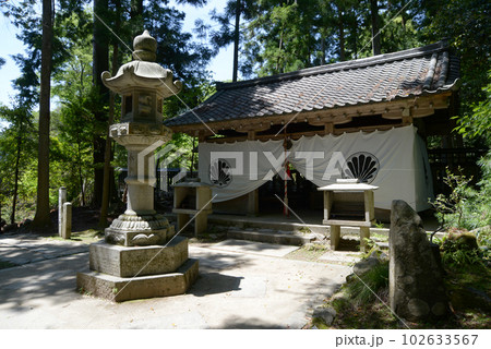 新緑の鞍馬寺 奥の院魔王堂 京都市左京区 新緑の鞍馬寺 奥の院魔王堂 京都市左京区 102633567