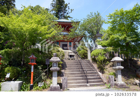 新緑の鞍馬寺 多宝塔 京都市左京区 新緑の鞍馬寺 多宝塔 京都市左京区 102633578