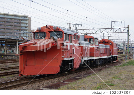 えちごトキめき鉄道 DE15ラッセル回送 直江津到着 102637807