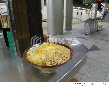 立ち食い 天玉そばと新幹線 長野駅 立ち食い 天玉そばと新幹線 長野駅 102638934