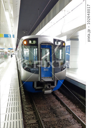 西鉄福岡(天神)駅 3000形車両 西鉄福岡(天神)駅 3000形車両 102648017