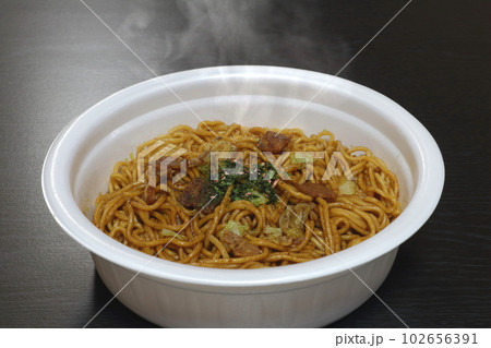 カップ焼きそば カップ焼きそば 102656391
