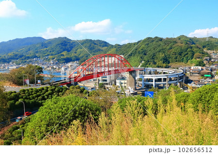 【広島県】秋晴れの音戸大橋 【広島県】秋晴れの音戸大橋 102656512