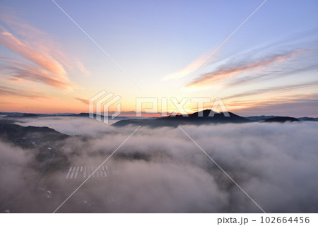 鎌倉山の雲海 鎌倉山の雲海 102664456