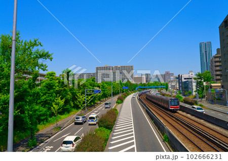 【大阪府】6月・北大阪急行で大阪モノレール・千里中央駅へ 102666231