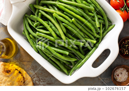 Blanched green beans 102676157