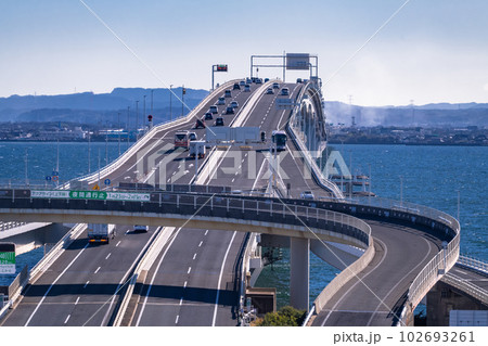 《千葉県》東京湾アクアラインの眺め・海ほたるPA 102693261