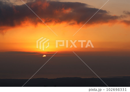 朝焼け 102698331