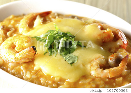 海老、チーズ、パクチー、トムヤムリゾット 海老、チーズ、パクチー、トムヤムリゾット 102700368