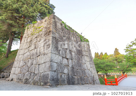 会津若松城の石垣(鶴ヶ城)【福島県会津若松市】 会津若松城の石垣(鶴ヶ城)【福島県会津若松市】 102701913