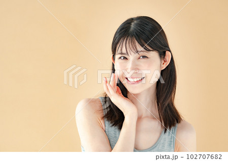 ビューティー　しっとり　潤い 102707682