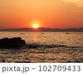 東京湾の日の出② 102709433