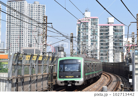 韓国 ソウルの地下鉄車両(2号線・2000系電車2次車) 韓国 ソウルの地下鉄車両(2号線・2000系電車2次車) 102713442