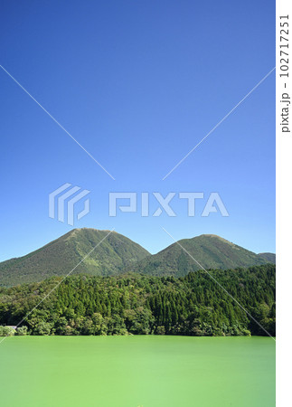 秋の浮布池 秋の浮布池 102717251