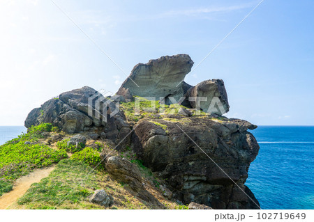 石垣島最西端「御神崎」 102719649
