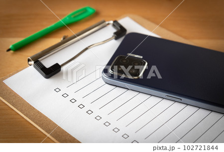 チェックシートとスマホ　アンケート 102721844