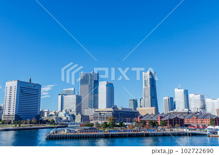 【神奈川の都市風景】横浜みなとみらいの都市風景 102722690