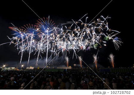 【夏イメージ】大曲の花火（秋田県大仙市）全国花火競技大会 102728702
