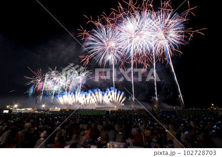 【夏イメージ】大曲の花火（秋田県大仙市）全国花火競技大会 102728703
