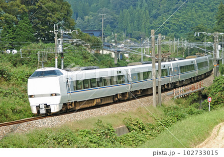 北陸本線　石動ー倶利伽羅　JR西日本　683系　S02編成（金沢）　しらさぎ 102733015