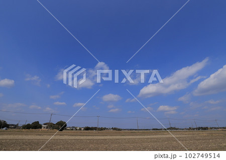 青い空と白い雲 青い空と白い雲 102749514