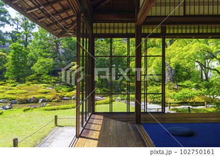 京都　無鄰菴　新緑の季節（京都市左京区南禅寺草川町） 102750161