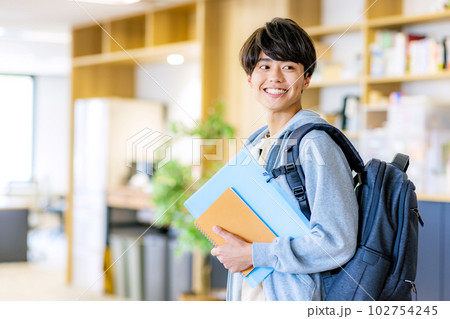 大学生 男の子 大学生 男の子 102754245