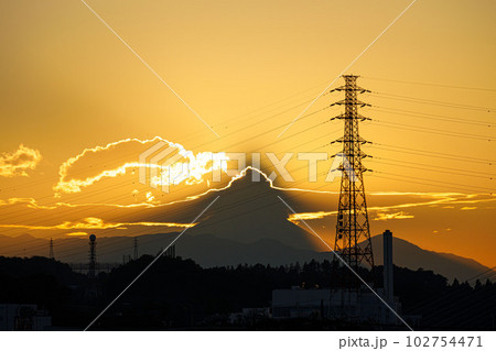 夕景_鉄塔_富士山 夕景_鉄塔_富士山 102754471