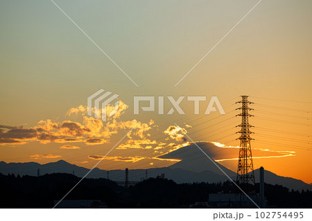 夕景_鉄塔_富士山 夕景_鉄塔_富士山 102754495