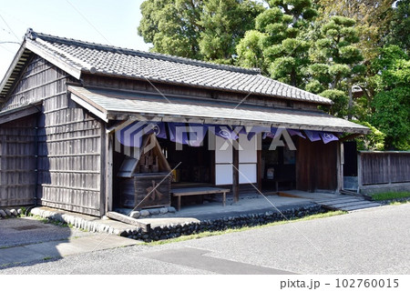 島田市　島田宿大井川川越遺跡の番宿（十番宿）と新緑 102760015