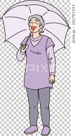 傘をさした笑顔の高齢女性_おばあちゃん_カラー_全身 102763333