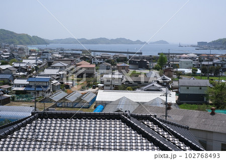 能美町鹿川の家並 102768493