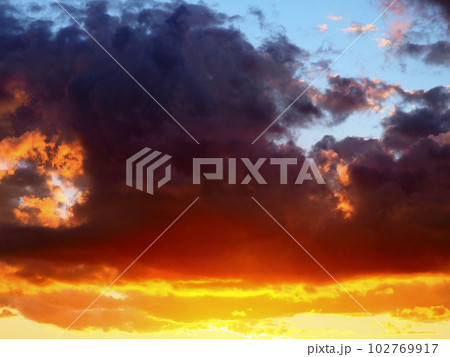 Australian sunset Australian sunset 102769917