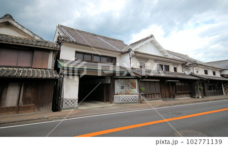 白壁通り レトロ感のある風景 福岡県うきは市 白壁通り レトロ感のある風景 福岡県うきは市 102771139