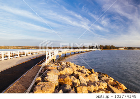 Granite Island Causeway in Victor Harbor in Australia 102774349