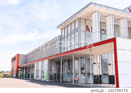 パチンコ店 102780178